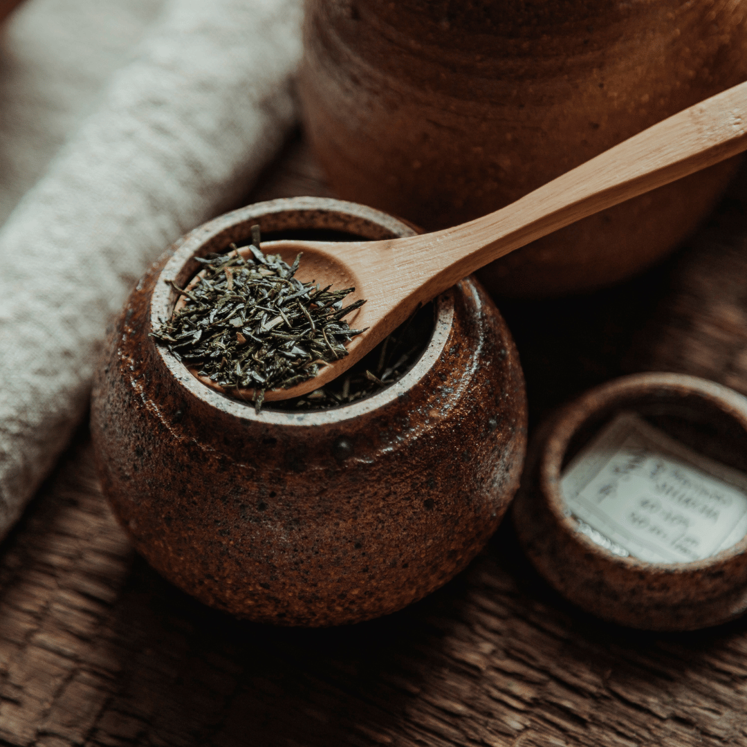Dégustez le thé vert japonais un thé ” un traitement naturel